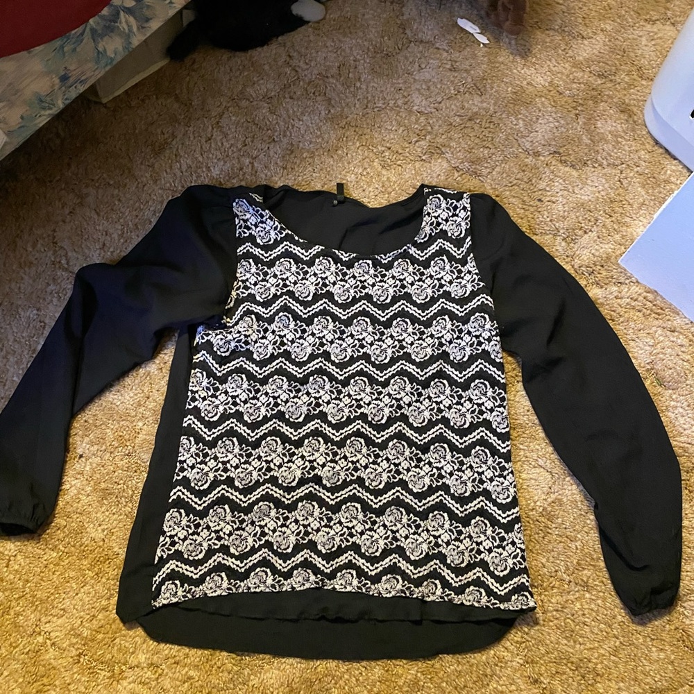 Black and white top